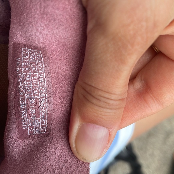 VIONIC Pink Sneakers - Picture 4 of 4